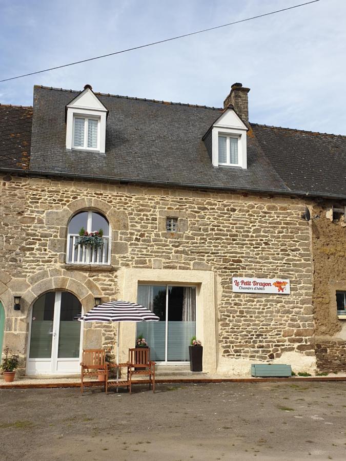 Le Petit Dragon Bed & Breakfast Plumaudan Exterior foto
